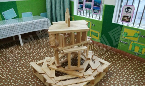 幼儿园建构区小小建筑师环创图片