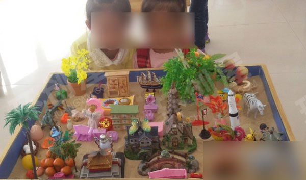 幼儿园建构区沙盘搭建图片
