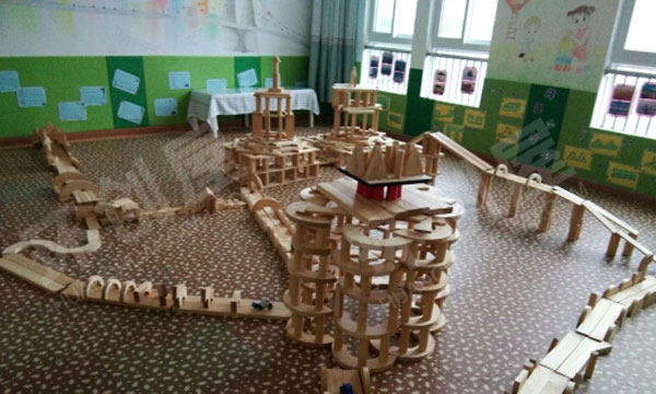 幼儿园建构区小小建筑师环创图片