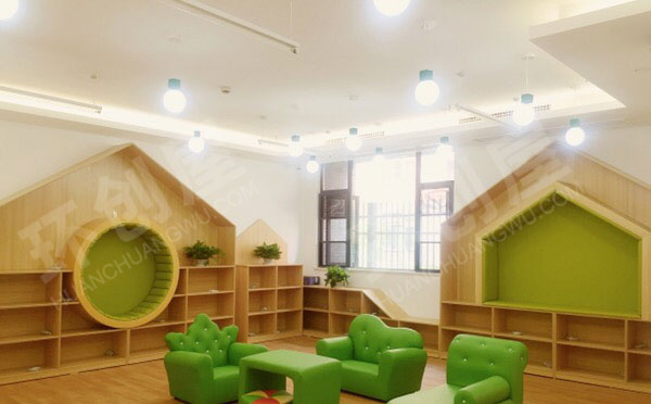 幼儿园温馨舒适的阅读室图片