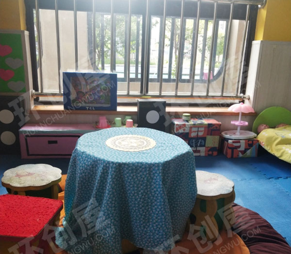 幼儿园角色区可以操作的娃娃家图片