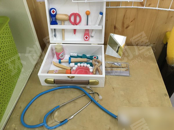 幼儿园角色区牙牙医院图片