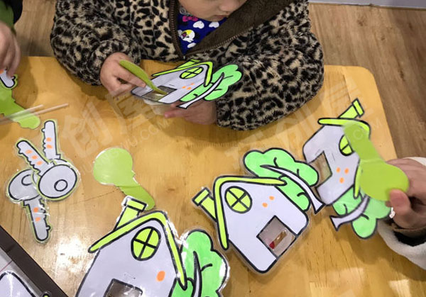 幼儿园益智区各种自制玩教具环创图片