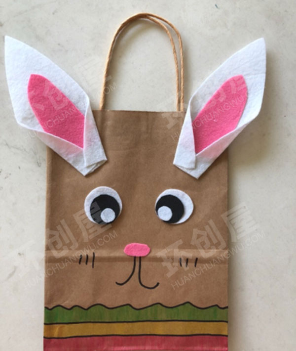幼儿园走廊纸袋手工DIY挂饰图片