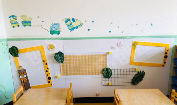 幼儿园长颈鹿庄园黄色森系家园联系栏图片