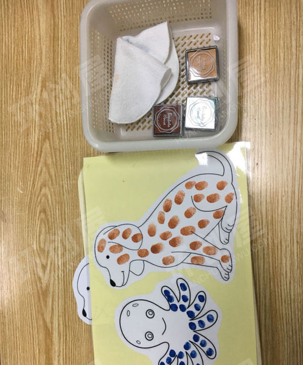 幼儿园美工区小班动物主题图片