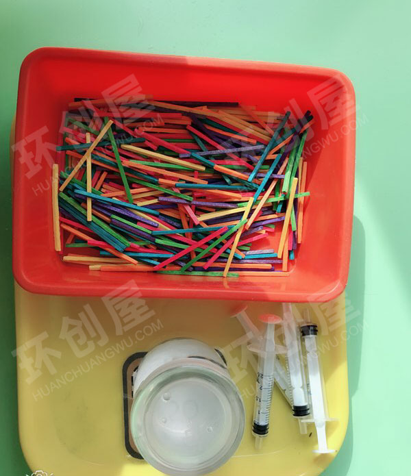 幼儿园水的张力的科学实验图片