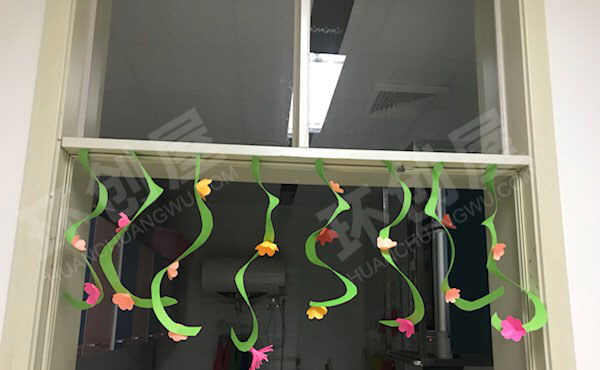 幼儿园隔区卡纸自制挂饰图片