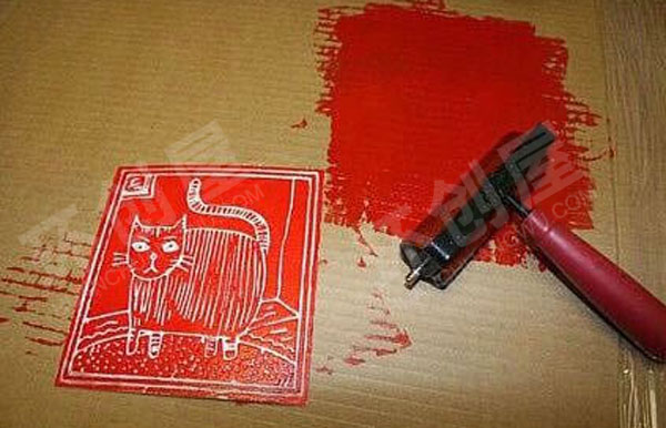 幼儿园手工拓印作品展示图片