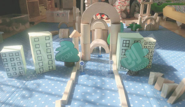 幼儿园建构搭建城堡图片