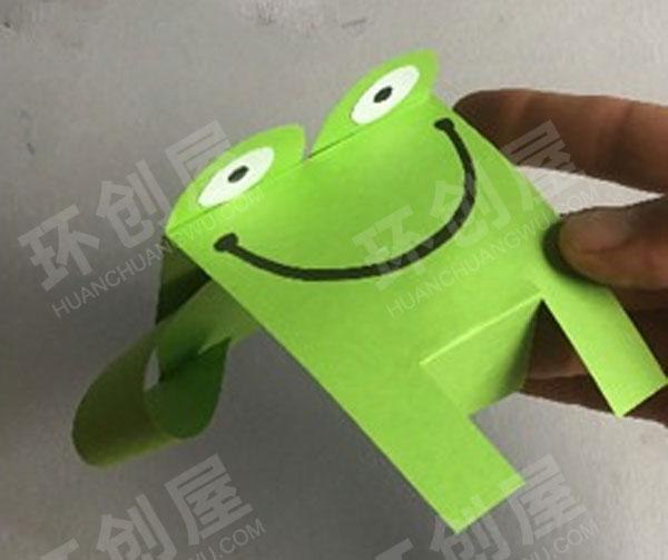 幼儿园美工区小青蛙手工图片