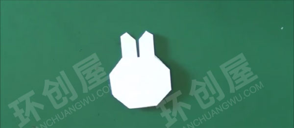 幼儿园美工区折纸兔图片