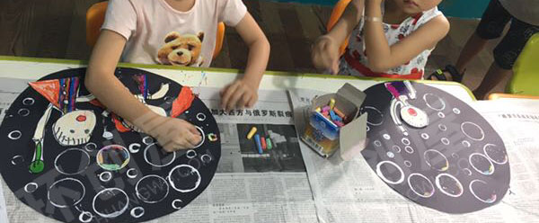 幼儿园美工区吹泡泡美术创意图片