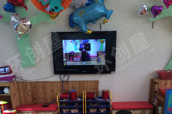 幼儿园表演区圣诞节舞会装饰图片