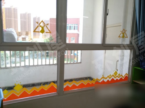 幼儿园北欧风橙黄色系门窗图片