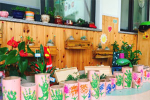 幼儿园走廊植物角废物利用环创图片6张