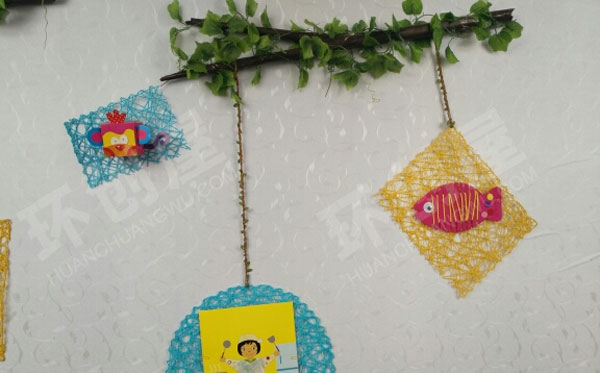 幼儿园走廊可爱卡通墙面作品展示图片
