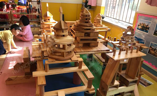 幼儿园建构区城堡搭建图片