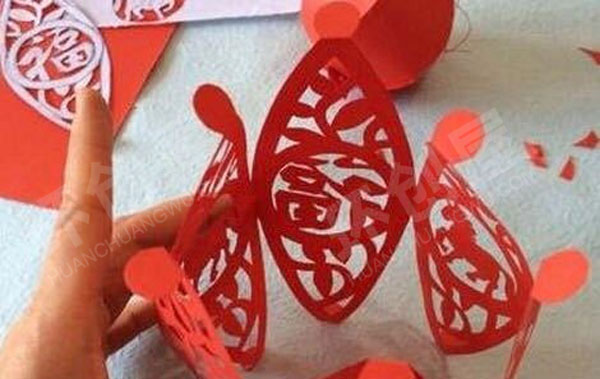 幼儿园美工区红红火火的新年灯笼图片