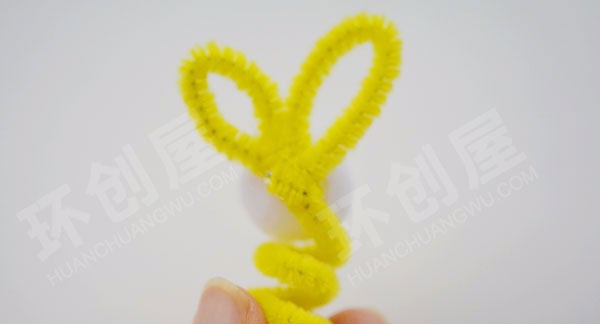 幼儿园美工区毛根手工凹出手指玩偶图片