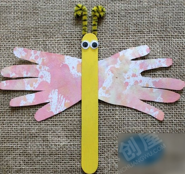 幼儿园美工区手工制作春天飞行的动物图片