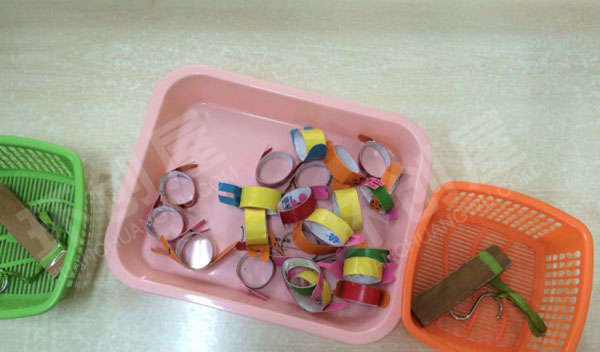 幼儿园科探区自制科学玩教具图片