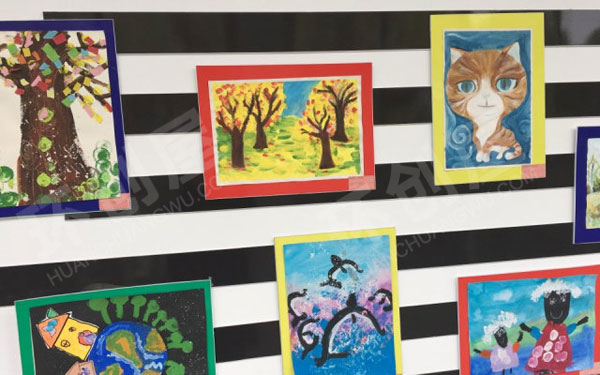 幼儿园走廊作品陈设图片