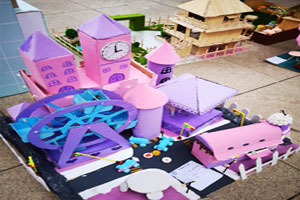 幼儿园纸箱废物利用各种房子作品展示图片8张