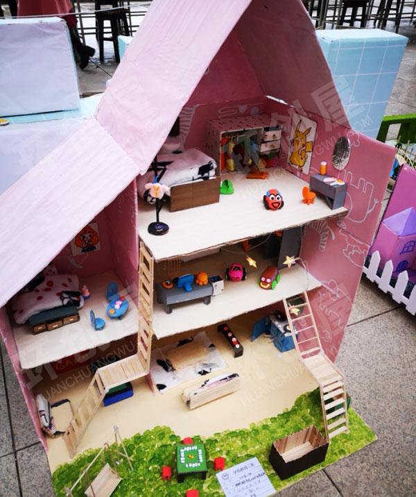 幼儿园纸箱废物利用各种房子作品展示图片