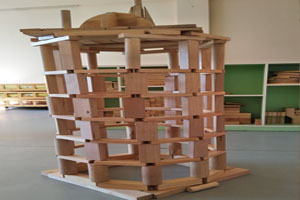 幼儿园建构区积木搭建高楼图片