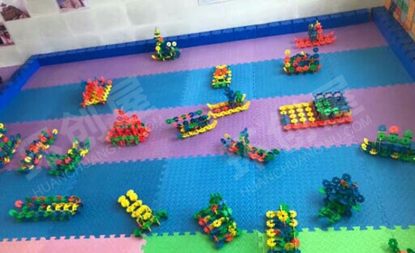 幼儿园建构区雪花片大型建构模型图片