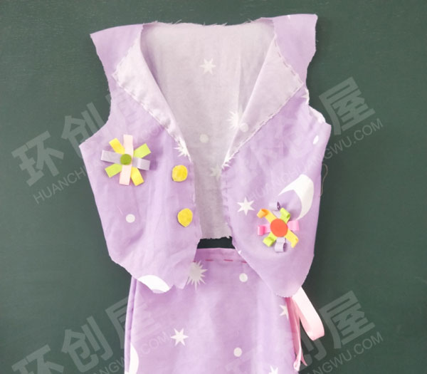 幼儿园表演区环保服装图片