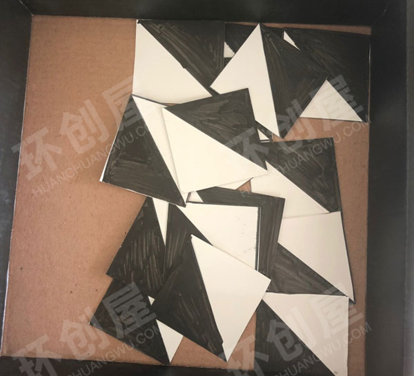 幼儿园益智区自制黑白色调教玩具图片