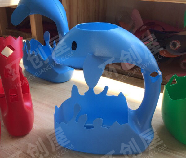 幼儿园废旧物品改造走廊摆放图片