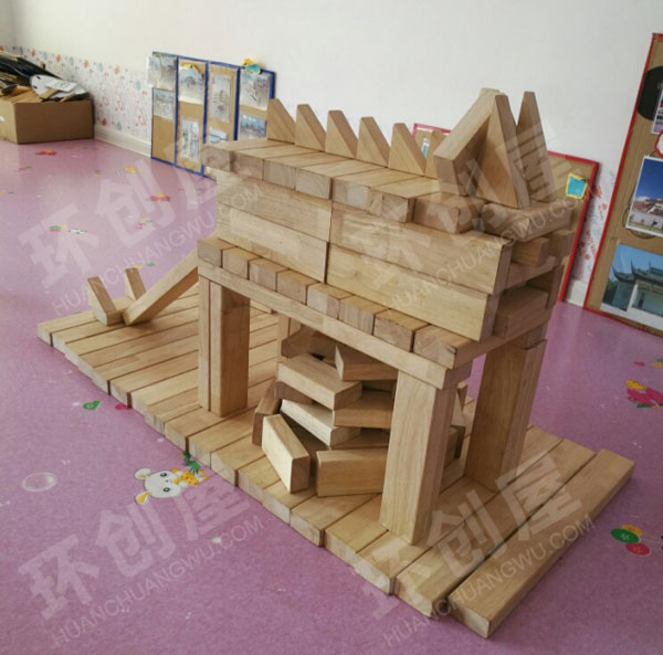 幼儿园建构共恐龙乐园图片