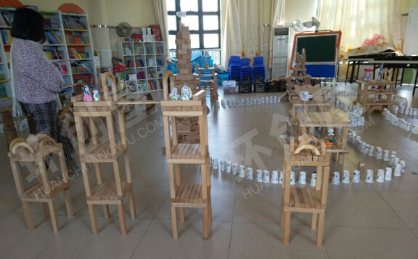 幼儿园儿童乐园积木搭建图片