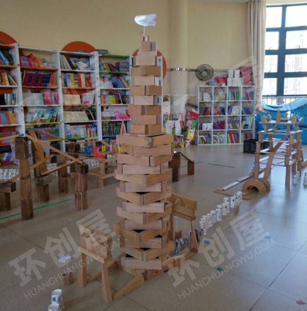 幼儿园儿童乐园积木搭建图片