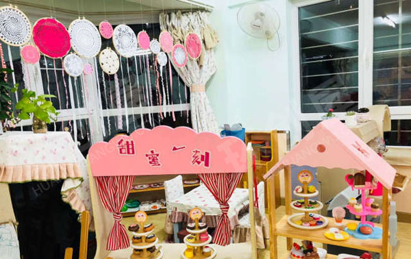 幼儿园角色游戏绿竹花朵小镇餐厅图片