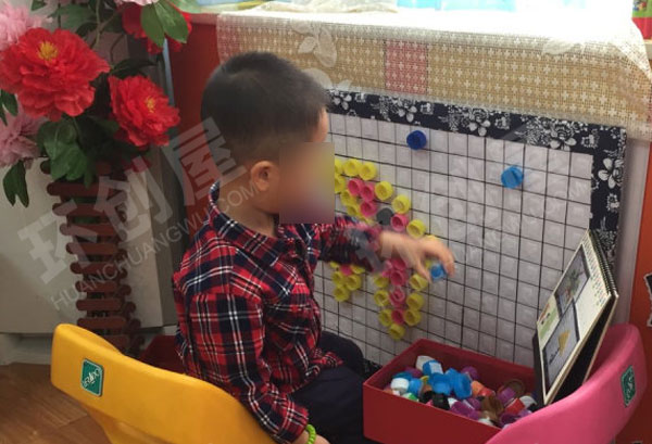幼儿园益智区摆摆乐自制玩教具图片