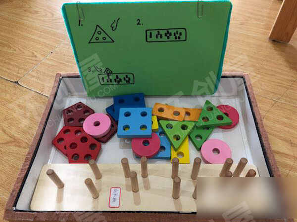 幼儿园益智区操作材料投放图片