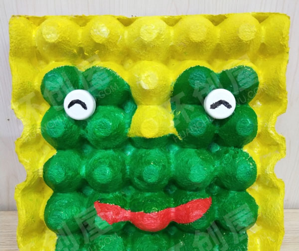 幼儿园蛋托画动物主题外墙图片