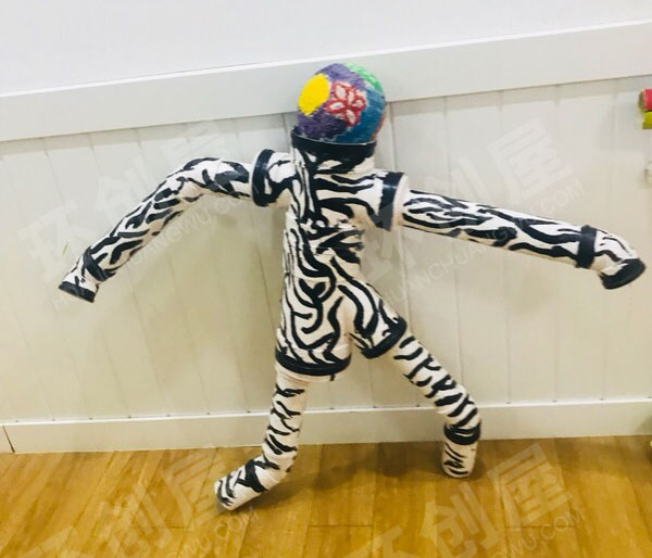 幼儿园墙面布置装饰画图片