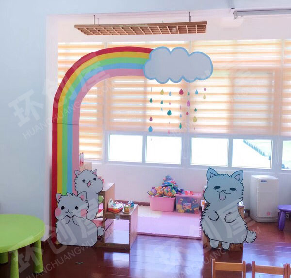幼儿园温馨童趣吊饰环创图片
