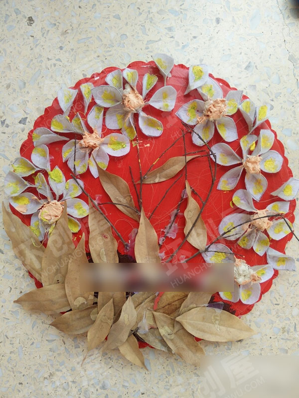 幼儿园走廊蛋糕盘DIY旧纸装饰图片
