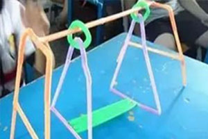 幼儿园建构区各种环保搭建图片6张