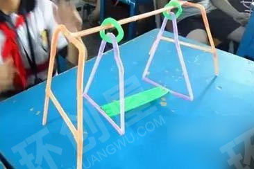 幼儿园建构区各种环保搭建图片