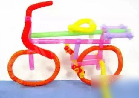 幼儿园建构区各种环保搭建图片