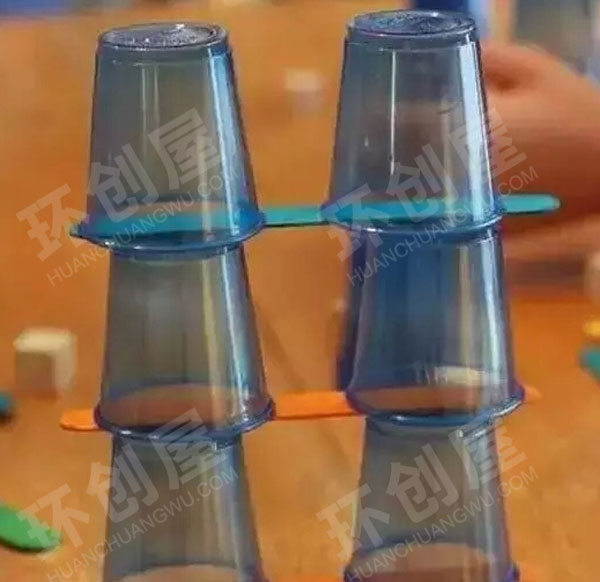 幼儿园建构区各种环保搭建图片