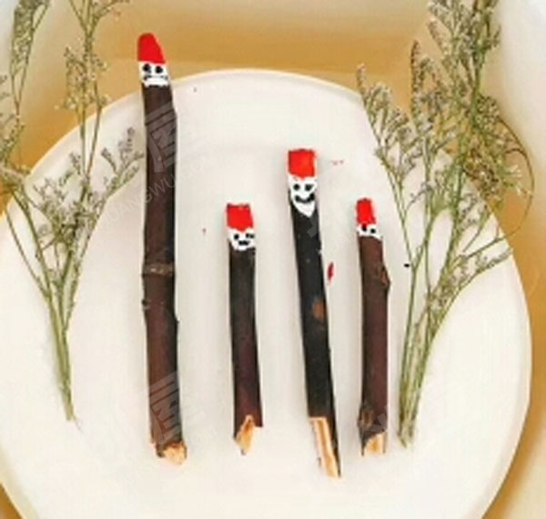 幼儿园美工区美丽盘子画与自然树枝相结合图片