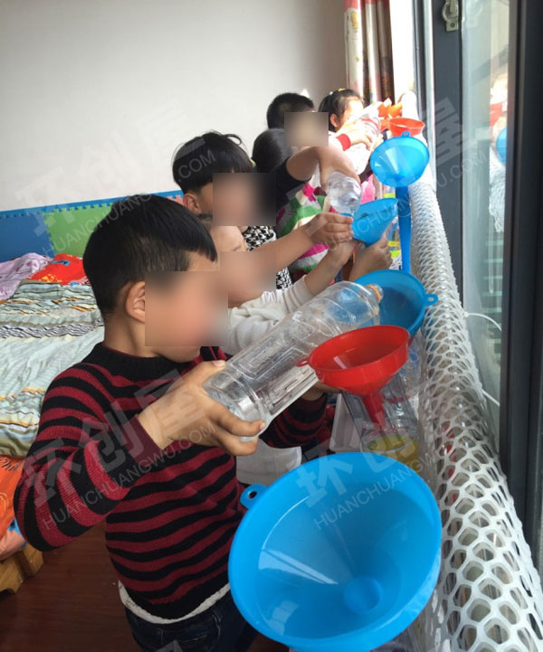 幼儿园科学区水咕噜咕噜图片